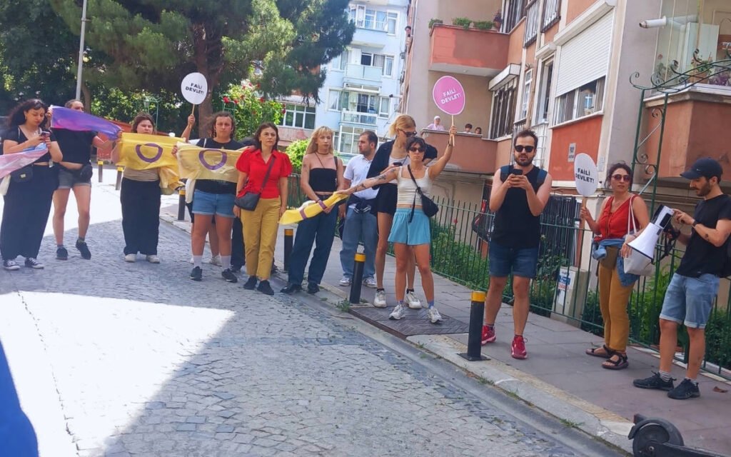 İstanbul Qürur Yürüşü bu il də qadağalar və həbslərlərlə üzləşdi