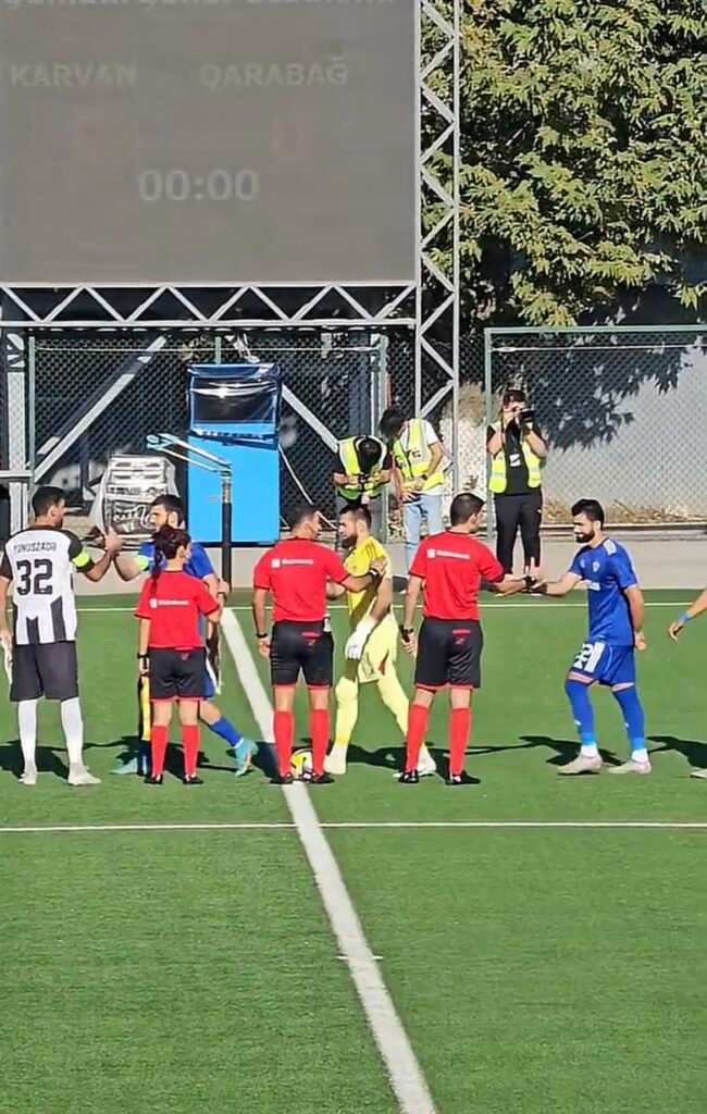 “Qarabağ” futbolçuları qadın hakimlə görüşmədilər
