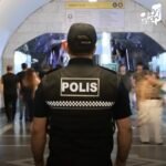 Metro polisi kuir gəncə qısnama edib