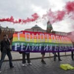 Rusiyada miqrant “LGBT təbliğatı” əsası ilə deportasiya edilib