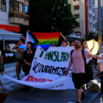 Polis müdaxiləsinə rəğmən İstanbulda Qürur Yürüşü bu il də keçirildi